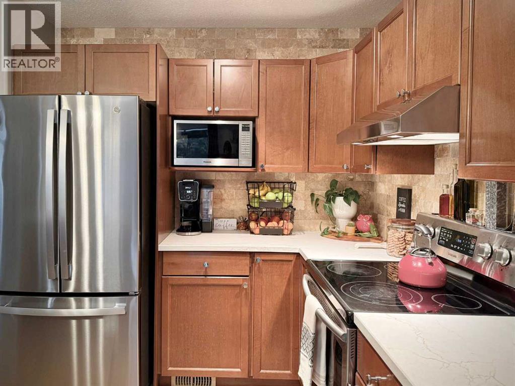6006 87A Street — photo 7