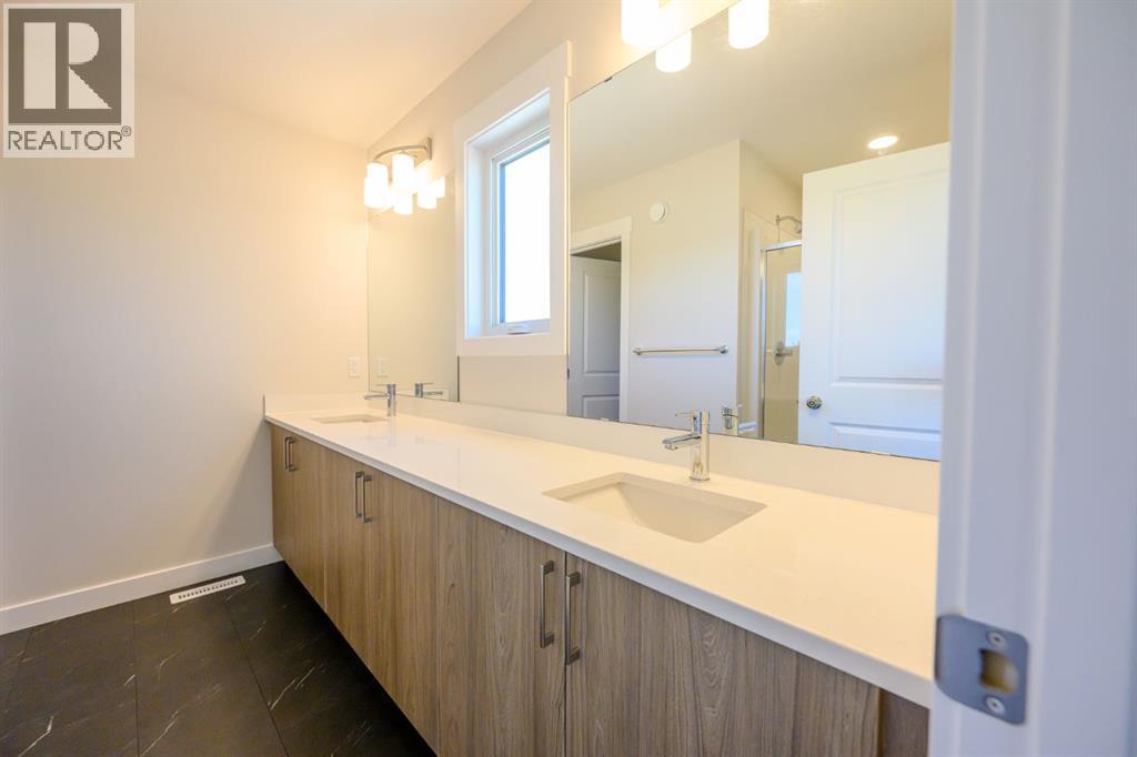 12826 87A Street - 36