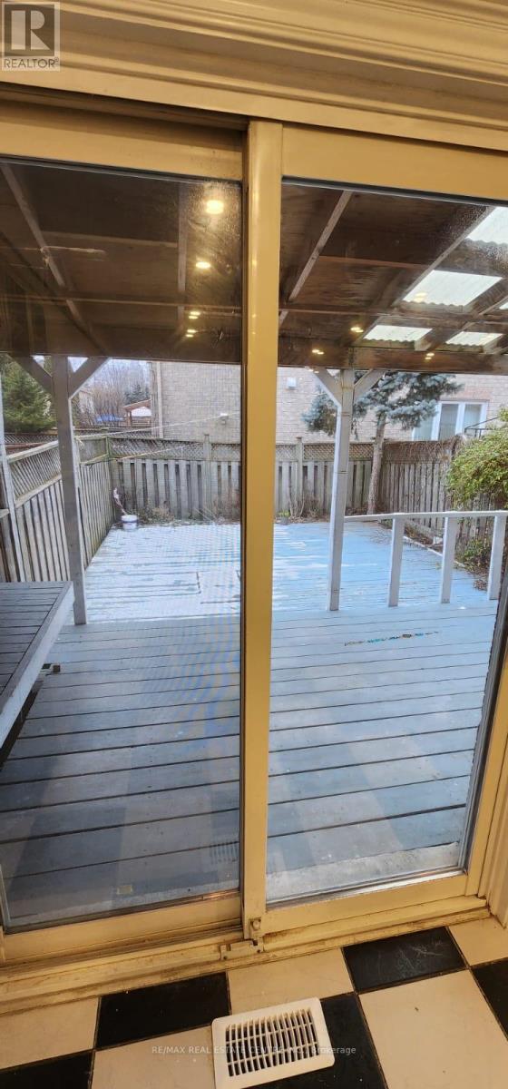 6850 DILLINGWOOD DRIVE - 11