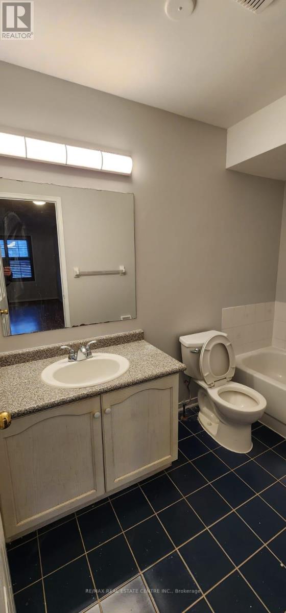 6850 DILLINGWOOD DRIVE - 32