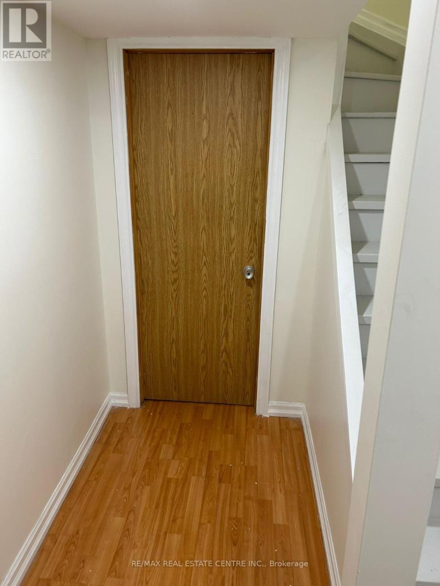 6850 DILLINGWOOD DRIVE - 38