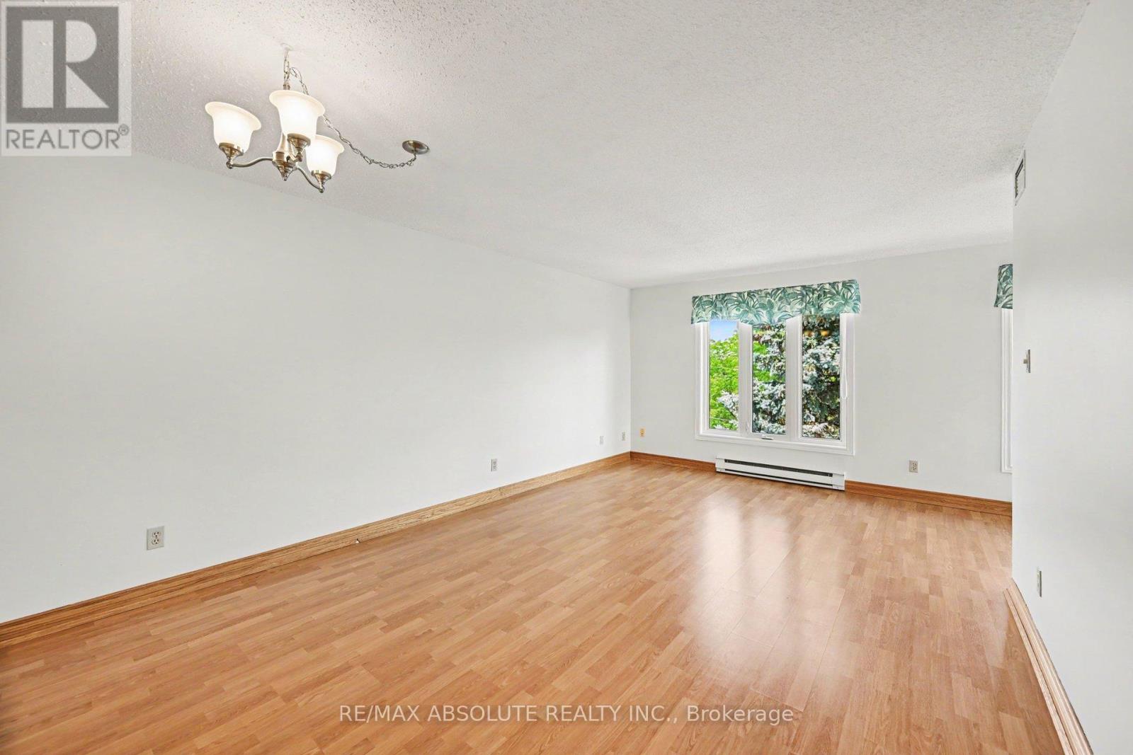 2 Bed, 1 Bath House for Sale in Arnprior – 303 – 61 JACK CRESCENT, Arnprior – MLS# X13491768 - Image 4