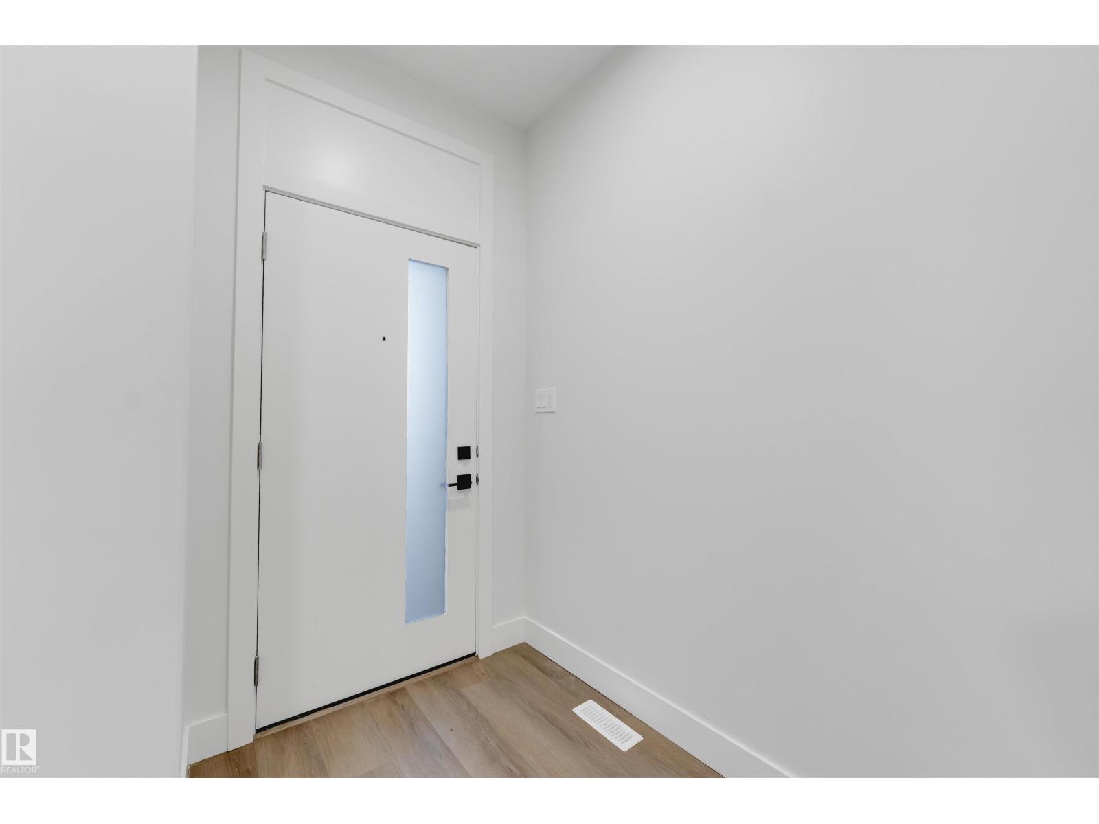 7023 177 AV NW - 39