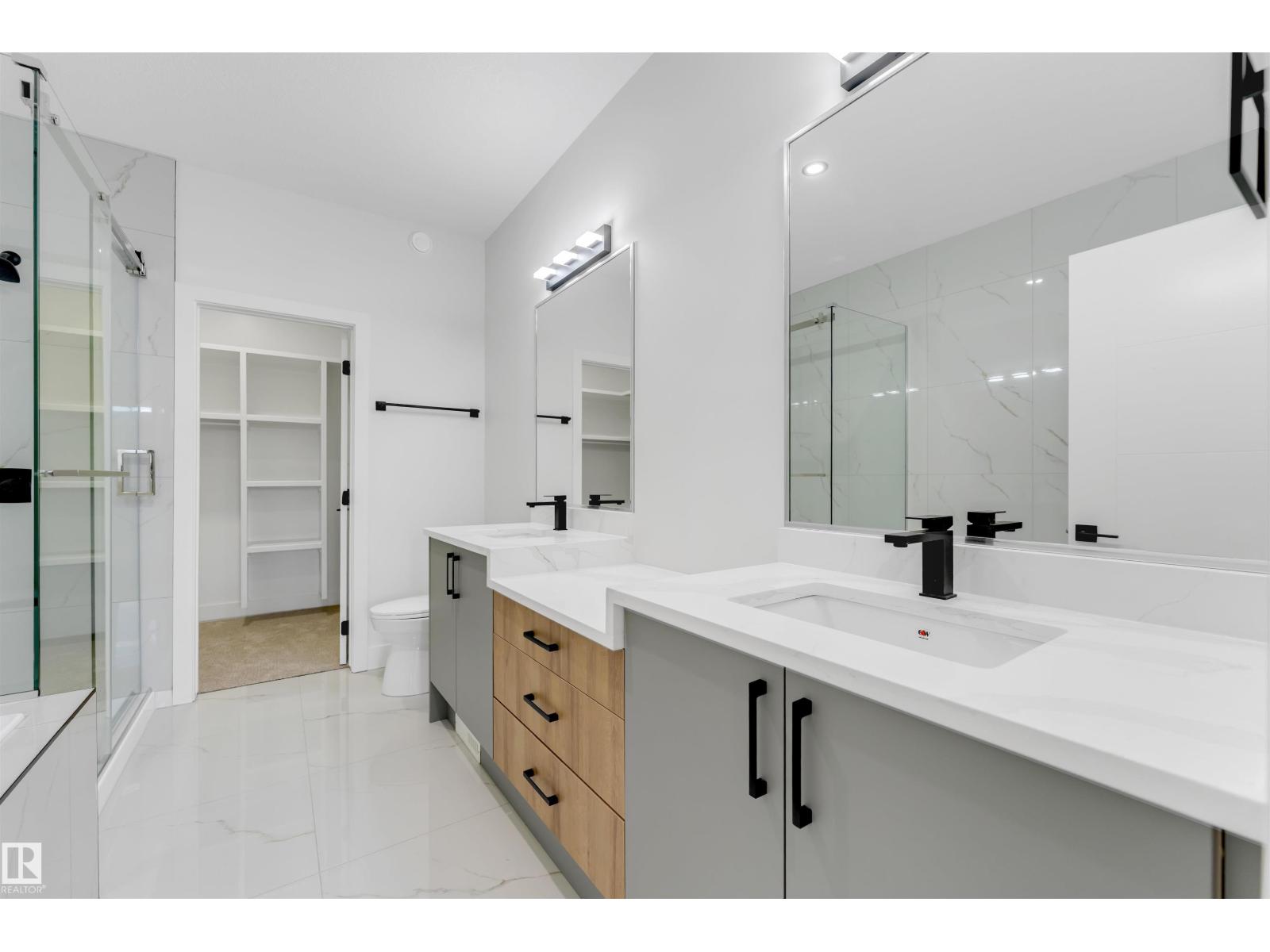 7023 177 AV NW - 25