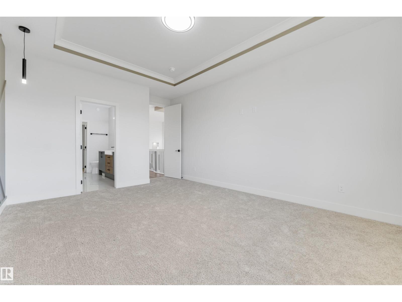 7023 177 AV NW - 29