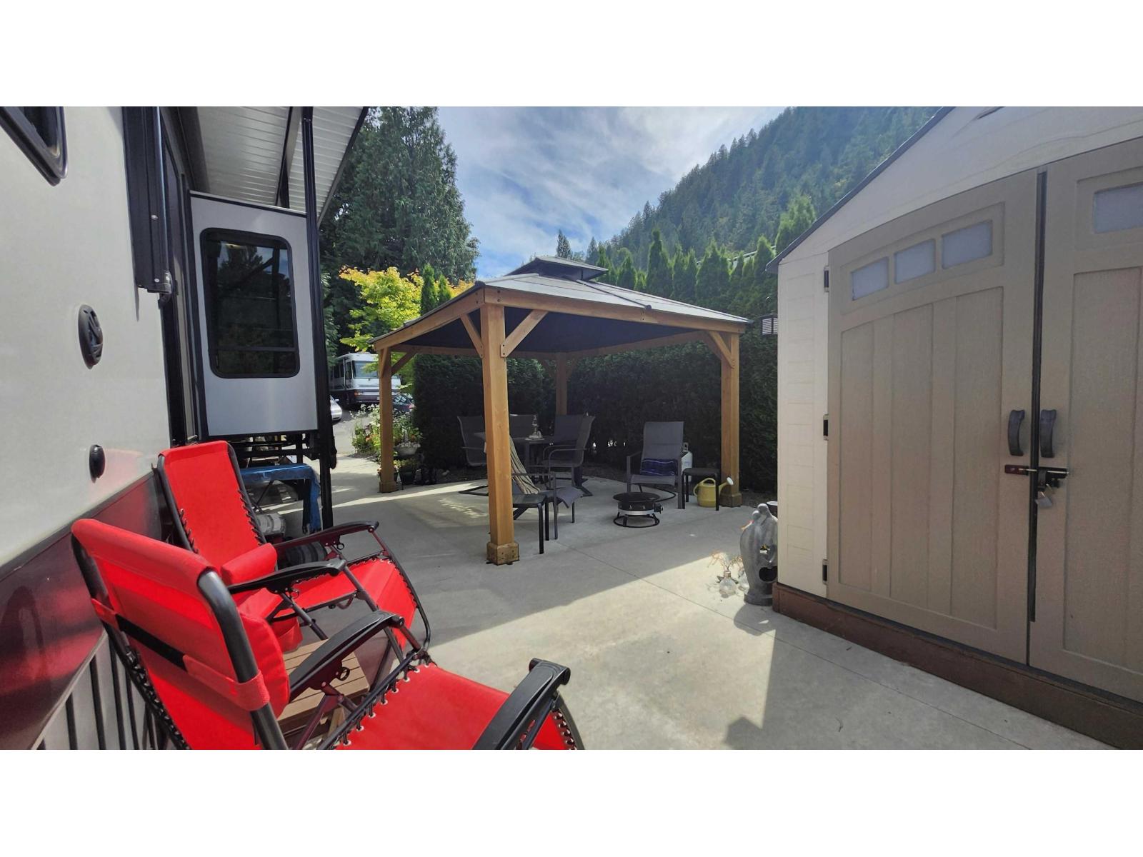102 14600 MORRIS VALLEY ROAD, Mission
