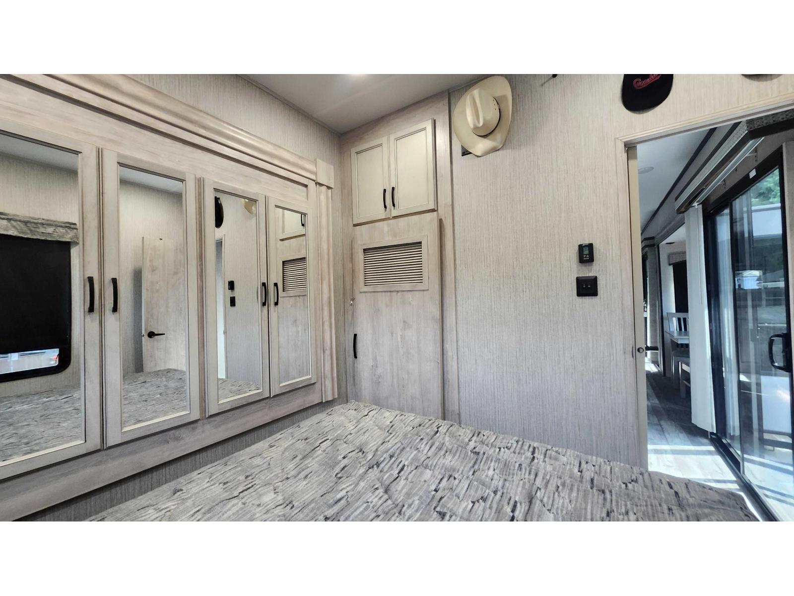 102 14600 MORRIS VALLEY ROAD, Mission