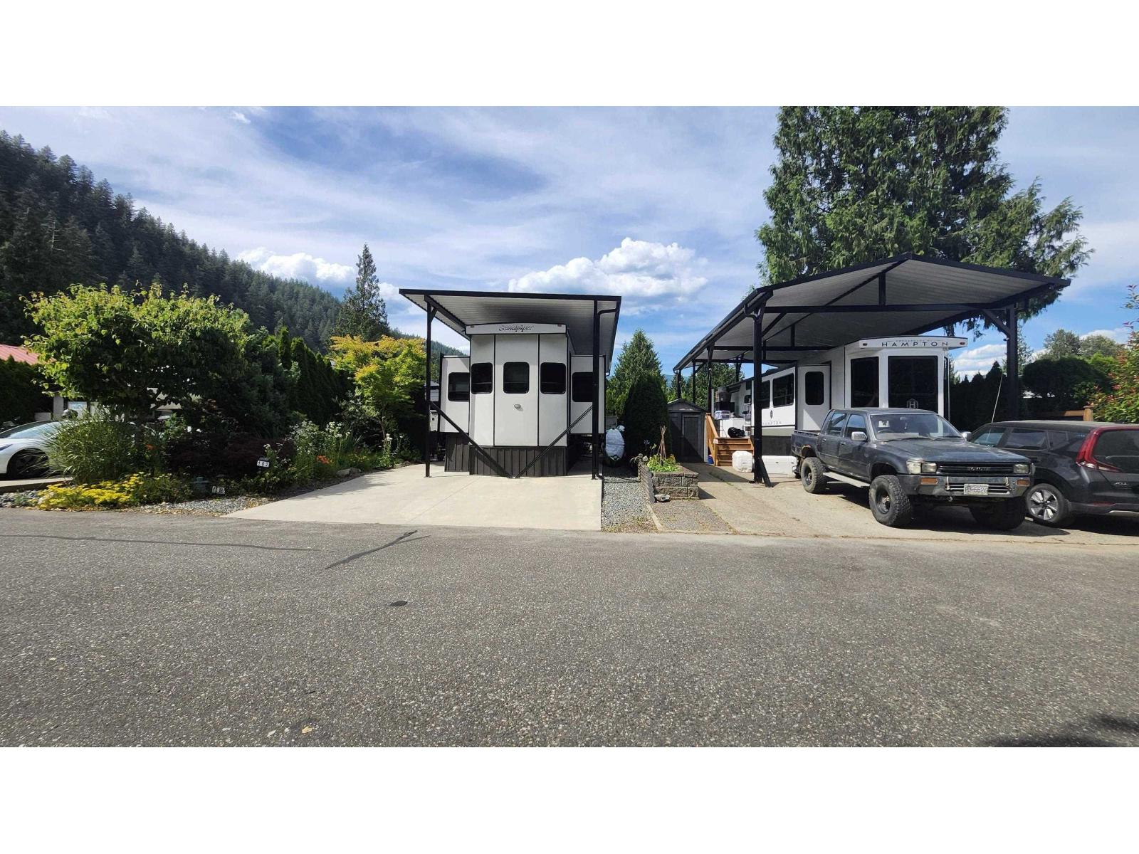 102 14600 MORRIS VALLEY ROAD, Mission
