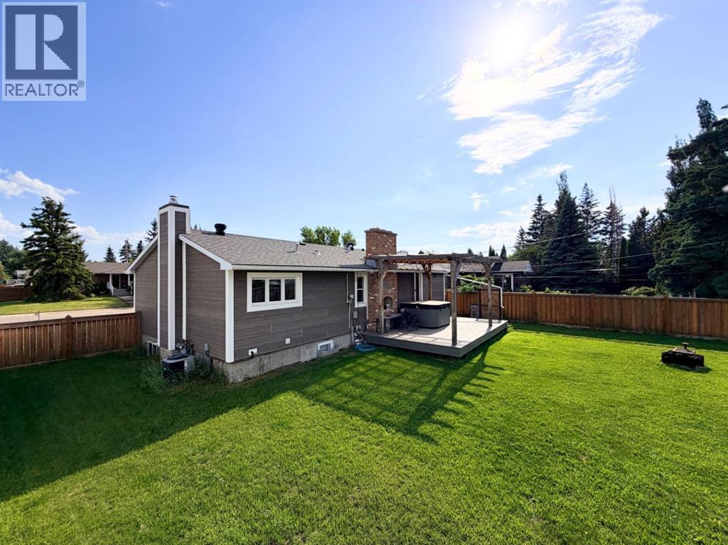 10104 89 Avenue - photo 2