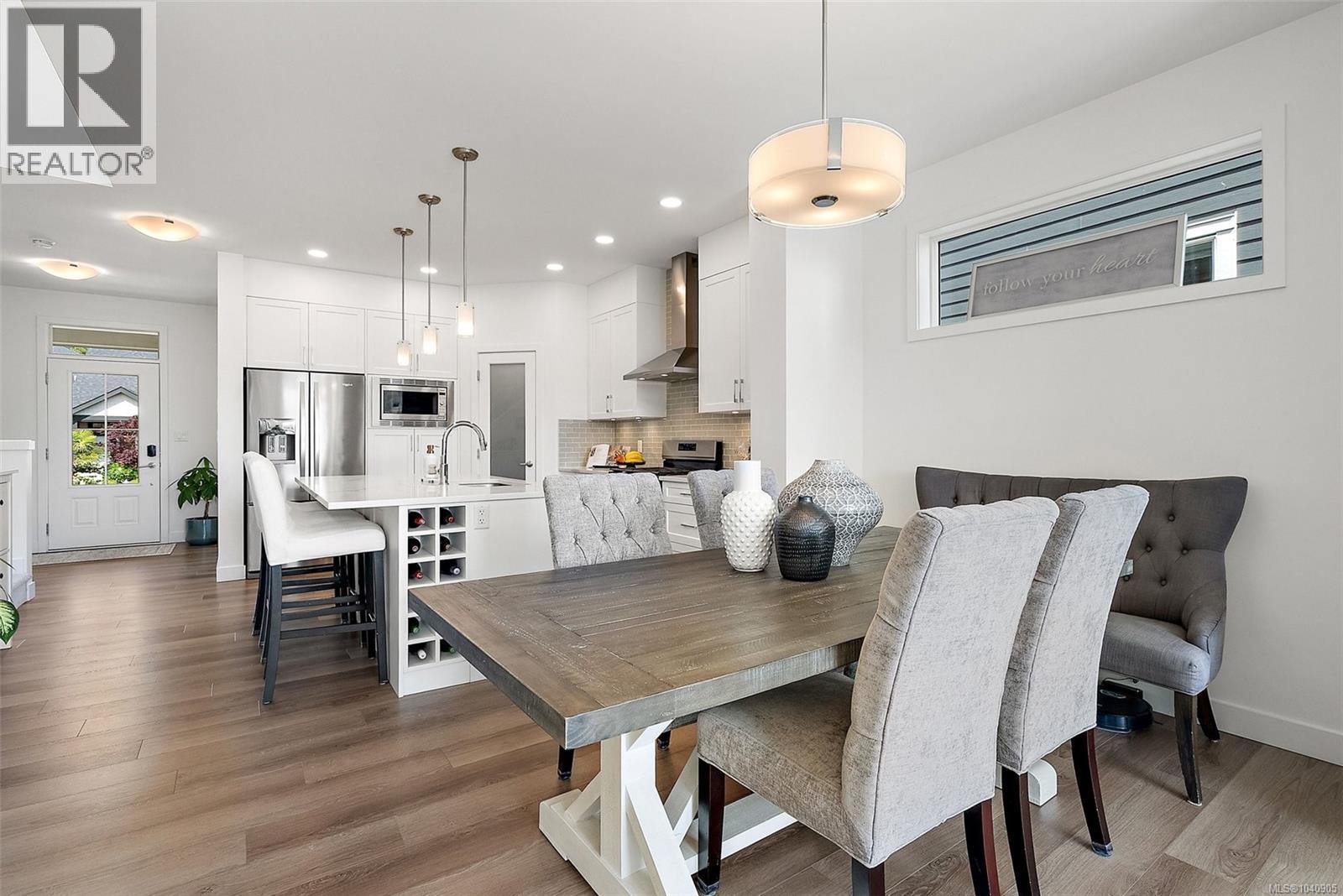 220 Caspian Dr - 12