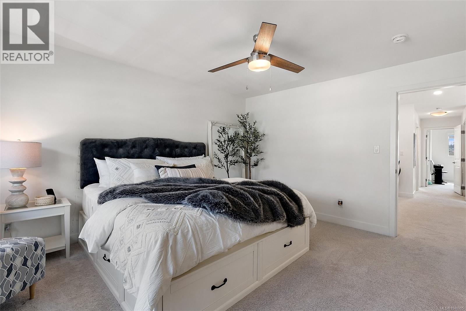 220 Caspian Dr - 22