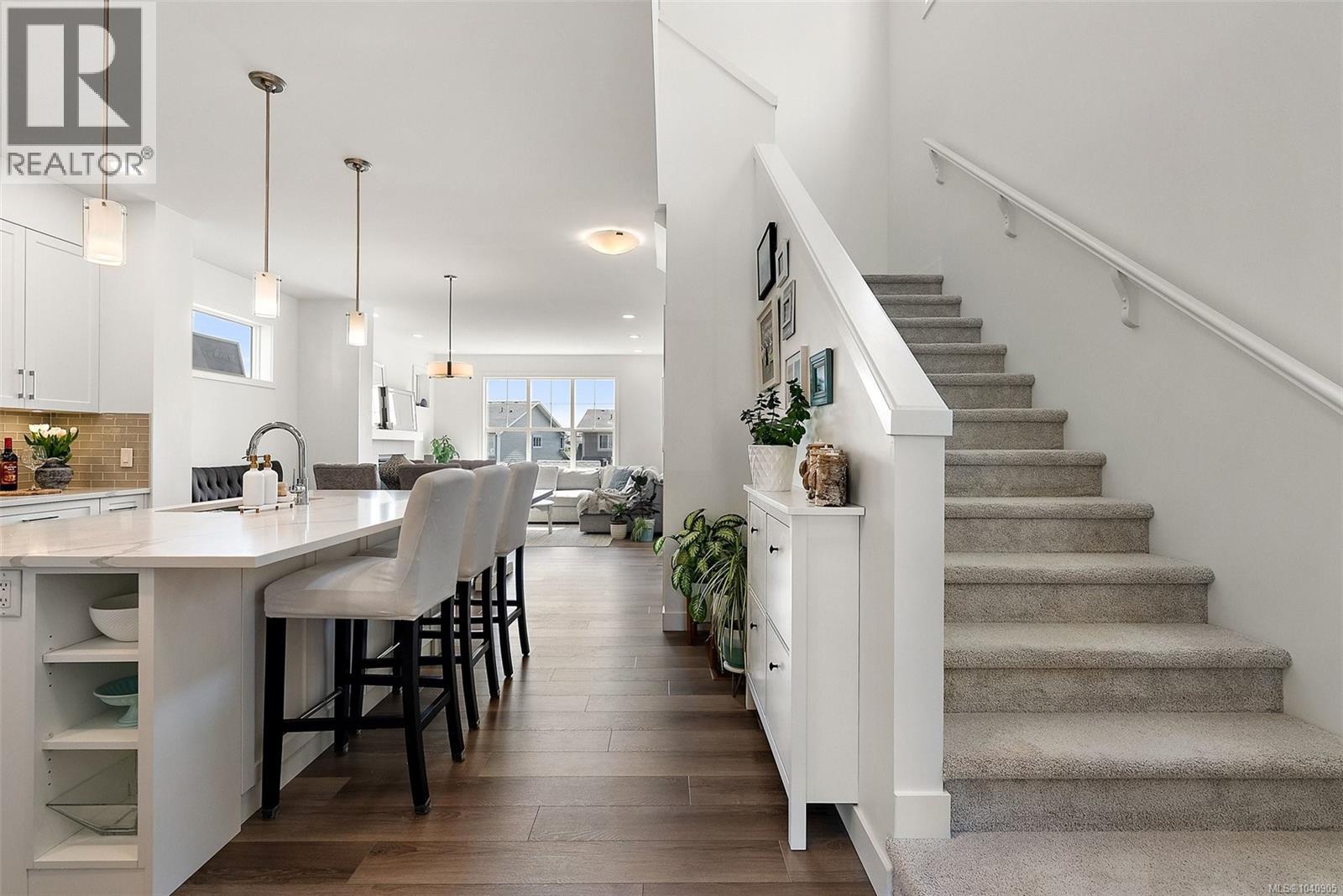 220 Caspian Dr - 17