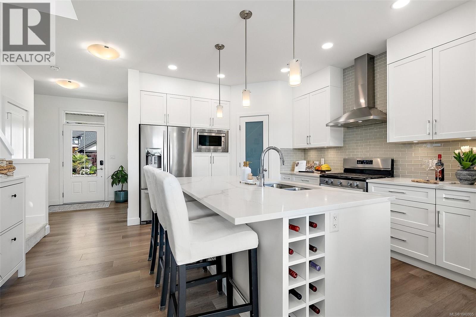 220 Caspian Dr - 7