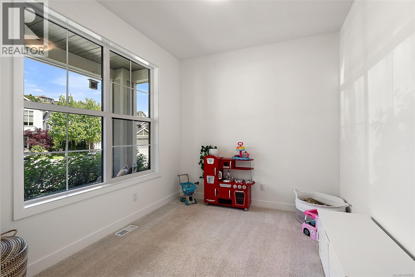 220 Caspian Dr - 18