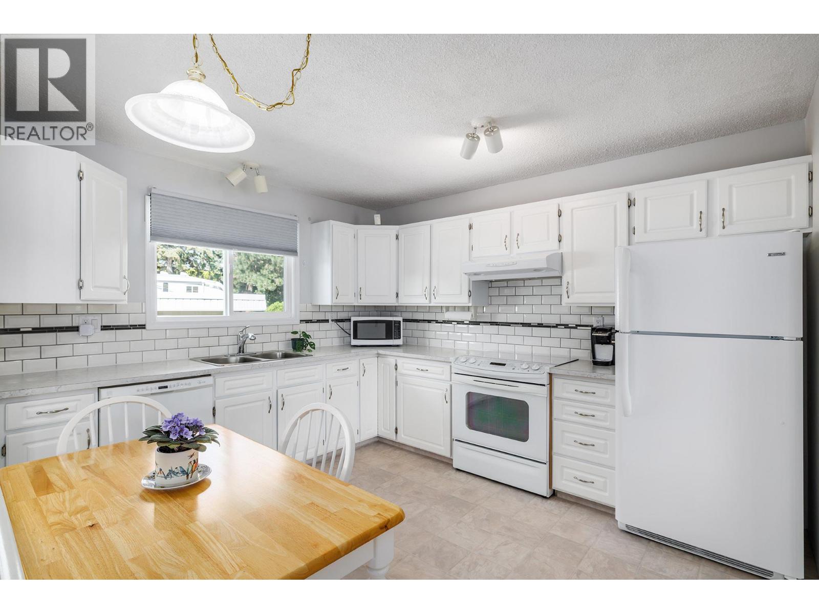  11770 Daniel Drive, Lake Country