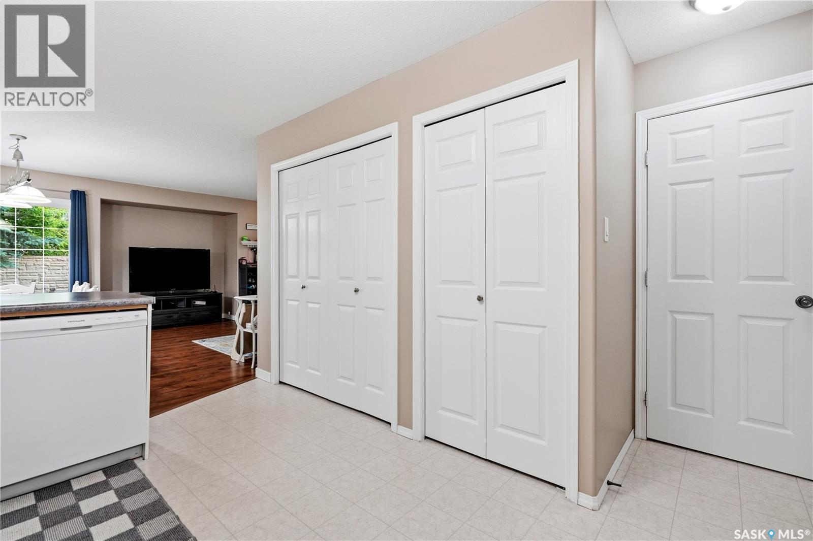#5446 Rochdale BOULEVARD - 19