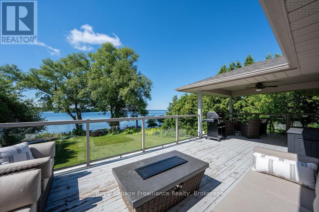 30 HUNT LANE - 17