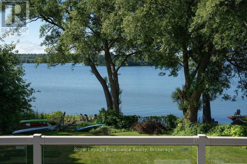 30 HUNT LANE - 18