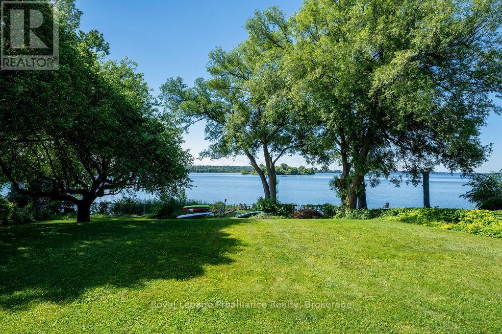 30 HUNT LANE - 42