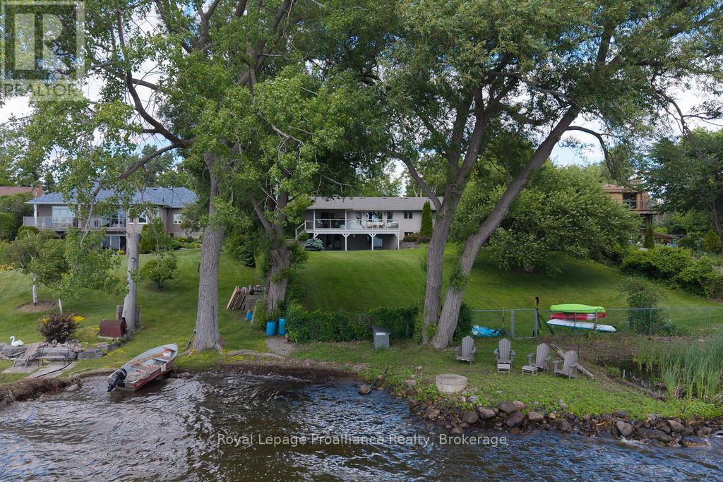 30 HUNT LANE - 44