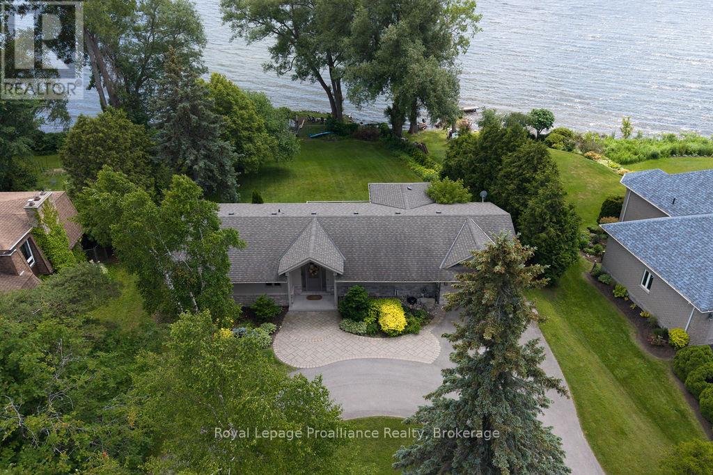 30 HUNT LANE - 47
