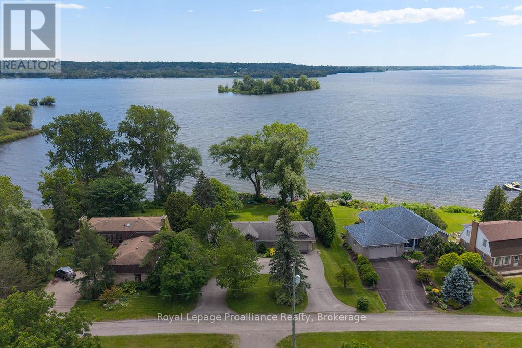 30 HUNT LANE - 50