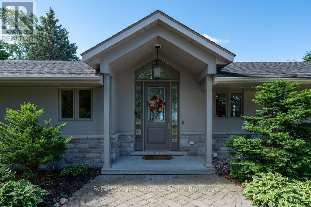 30 HUNT LANE - 6