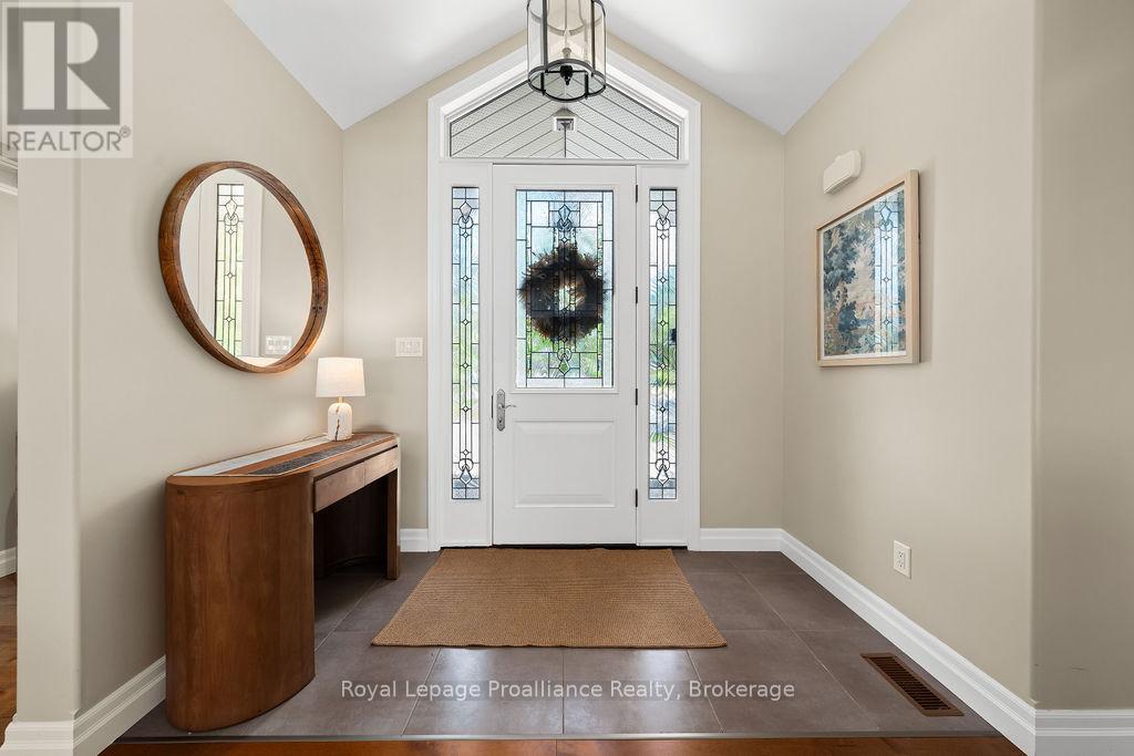 30 HUNT LANE - 7