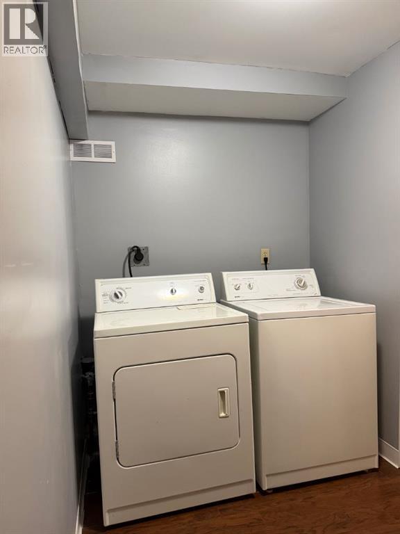 10107 90 Avenue - 25
