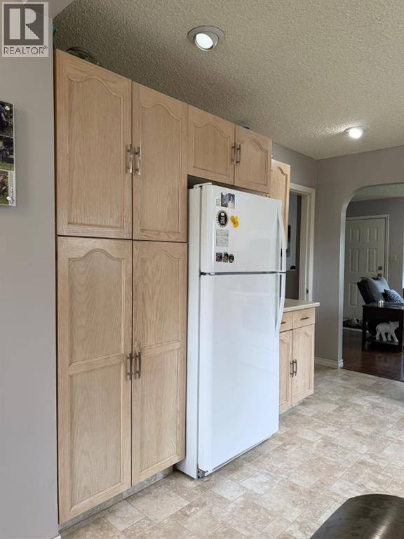 10107 90 Avenue - 6