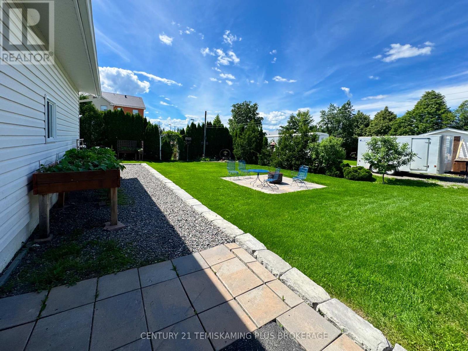 248 RAYMOND STREET - 23