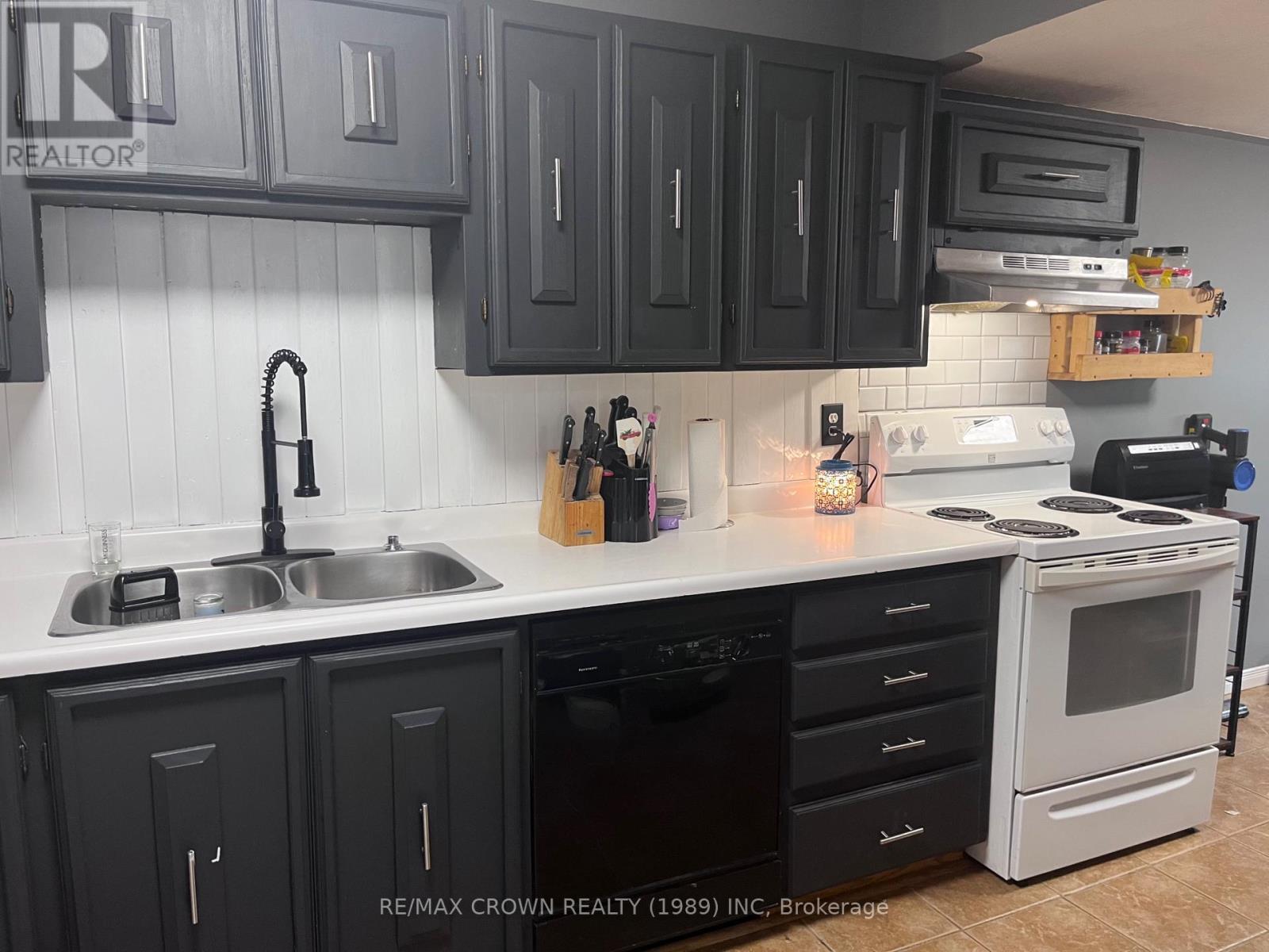 247 KIRBY AVENUE - 6