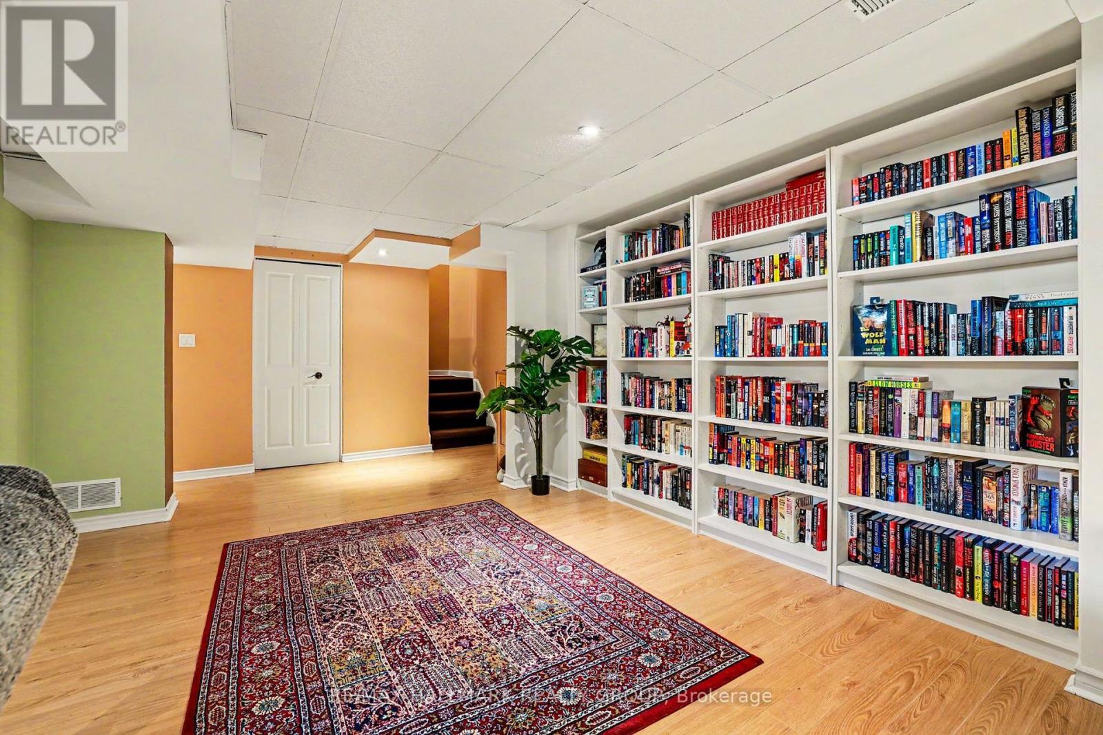 3 Bed, 2 Bath House for Sale in Ottawa – 33 NEWBURY AVENUE, Ottawa – MLS# X13491800 - Image 17