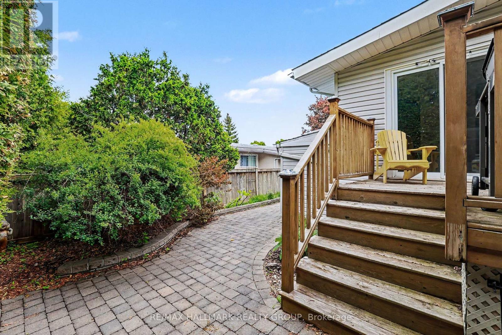 3 Bed, 2 Bath House for Sale in Ottawa – 33 NEWBURY AVENUE, Ottawa – MLS# X13491800 - Image 26
