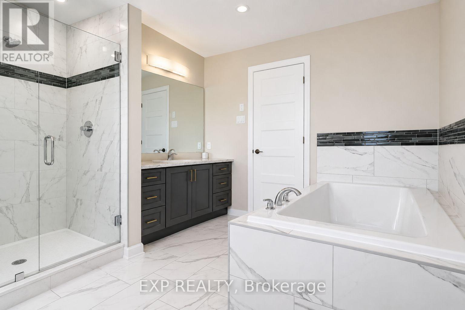 House for Rent in Ottawa – 305 MOONLIGHT DRIVE, Ottawa – By Peter Sagos - Image 14