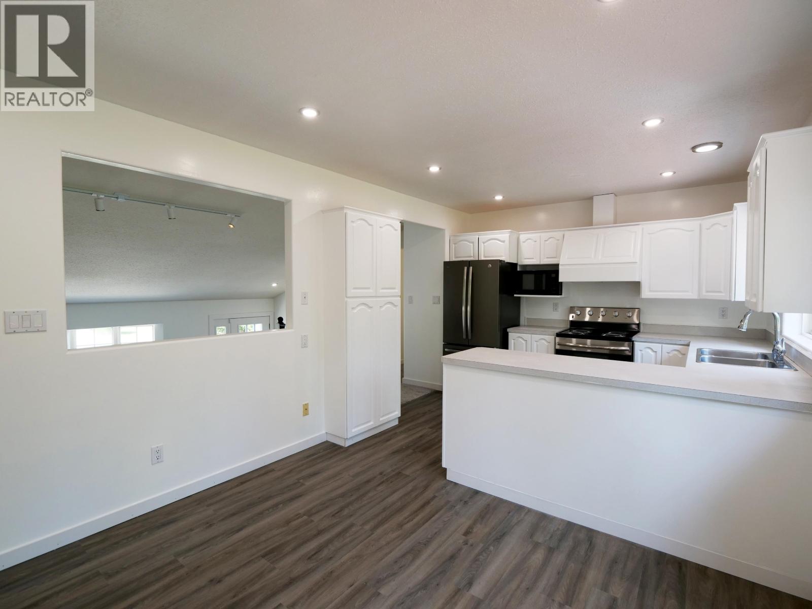 234 GIESBRECHT ROAD - 14