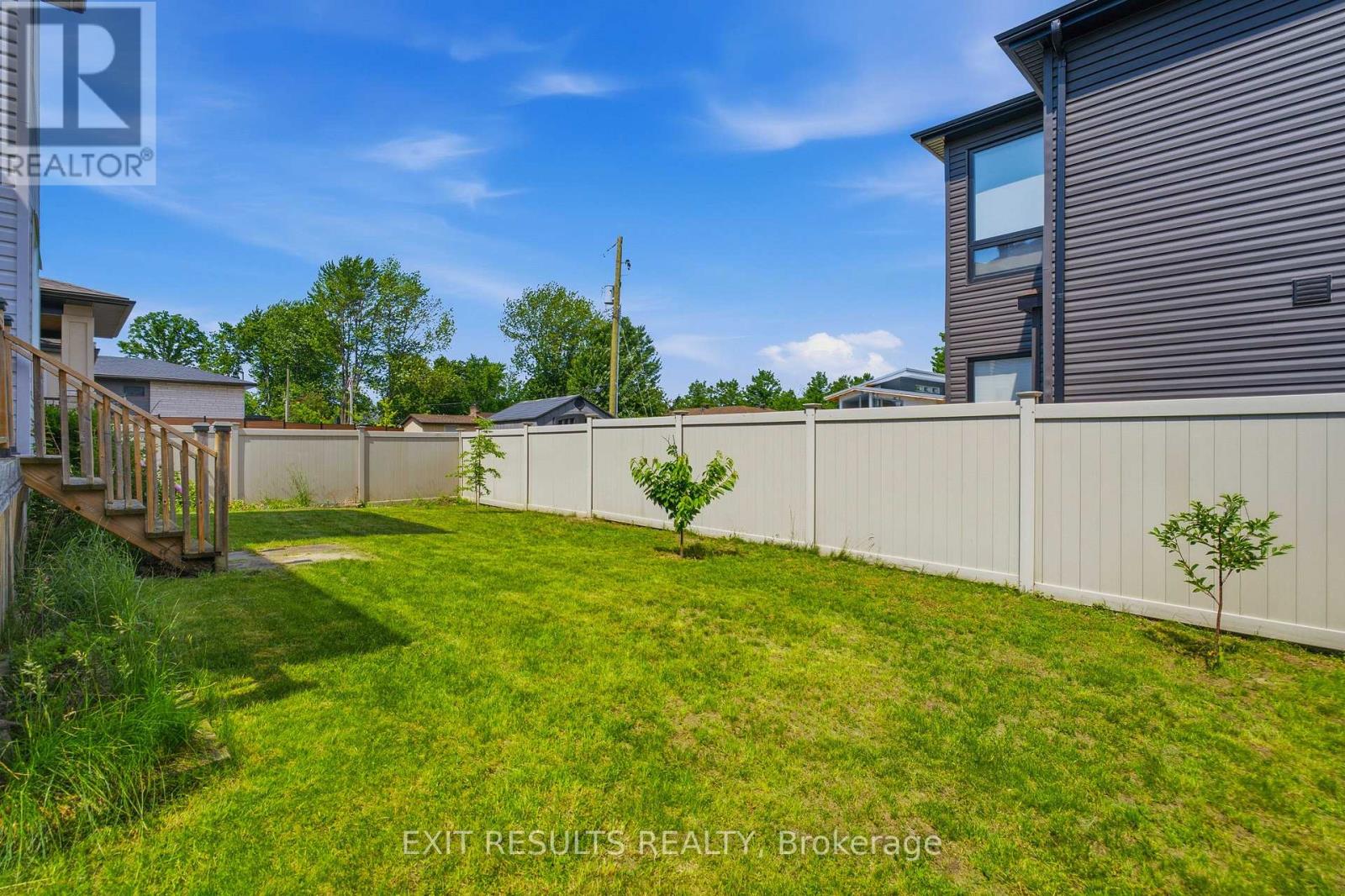 5B KEMP DRIVE - 43