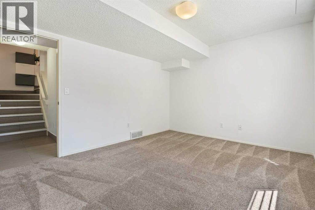 3311 5 Avenue NW — photo 35