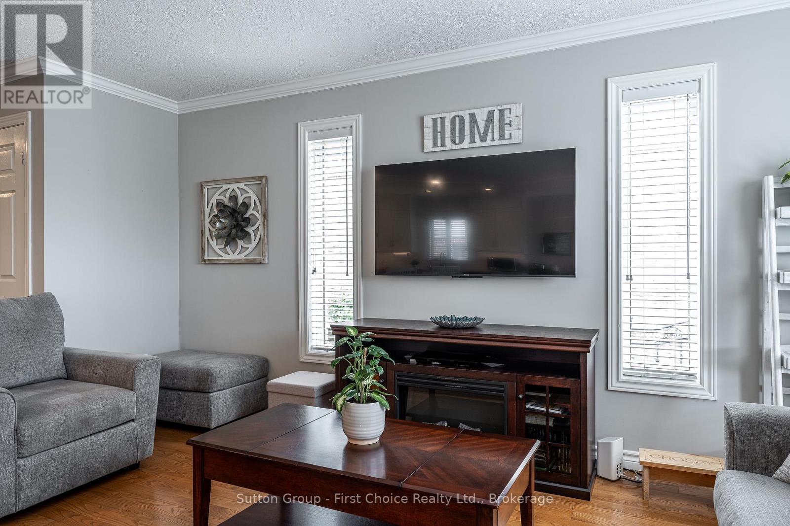 175 FRANKLIN DRIVE - 15