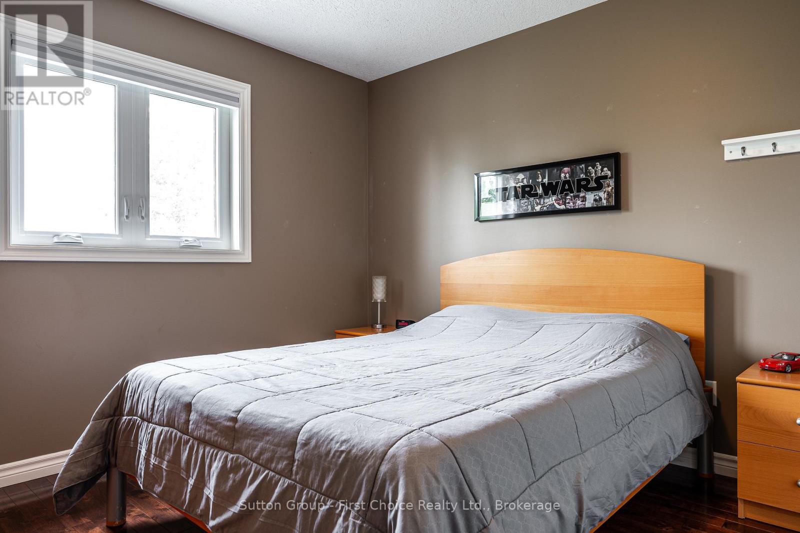 175 FRANKLIN DRIVE - 32