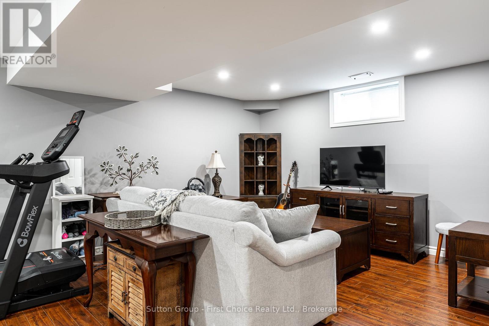 175 FRANKLIN DRIVE - 37