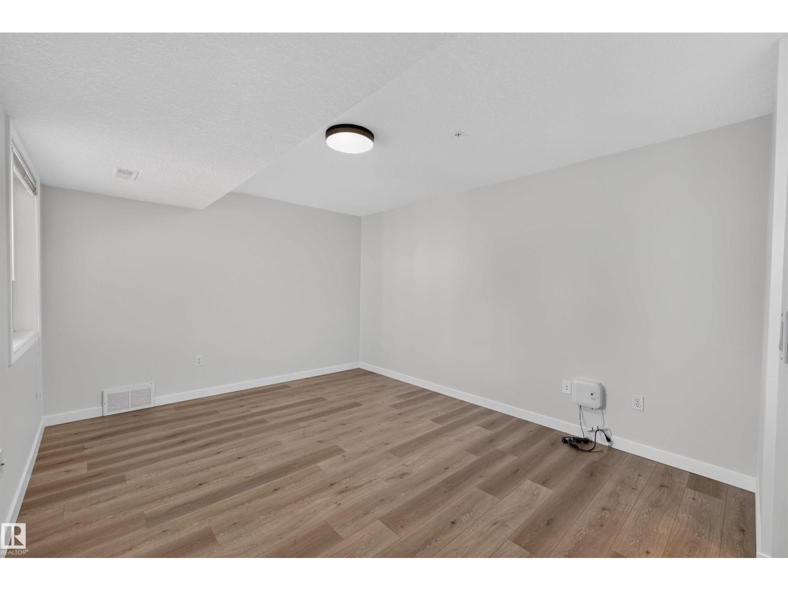 #215 6703 172 ST NW - 11