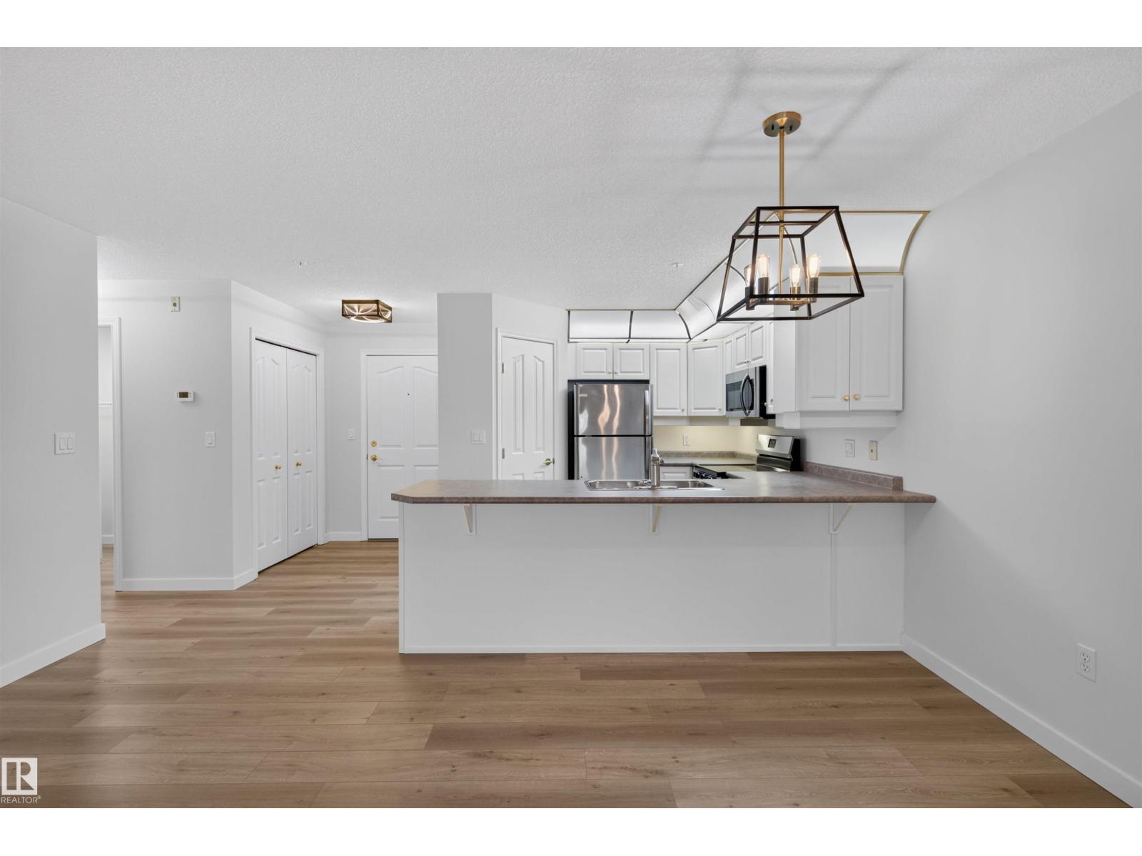 #215 6703 172 ST NW - 4