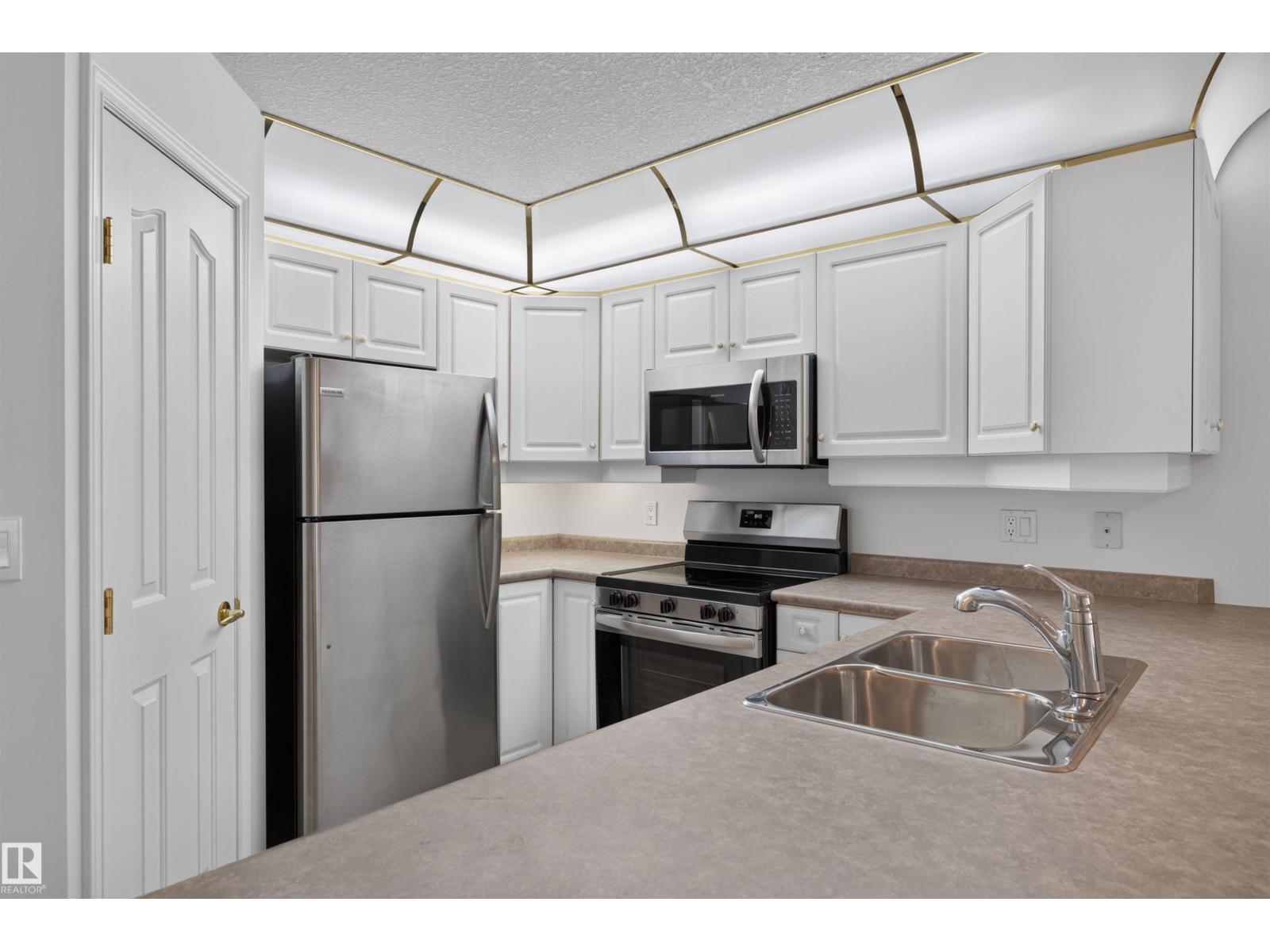 #215 6703 172 ST NW - 5