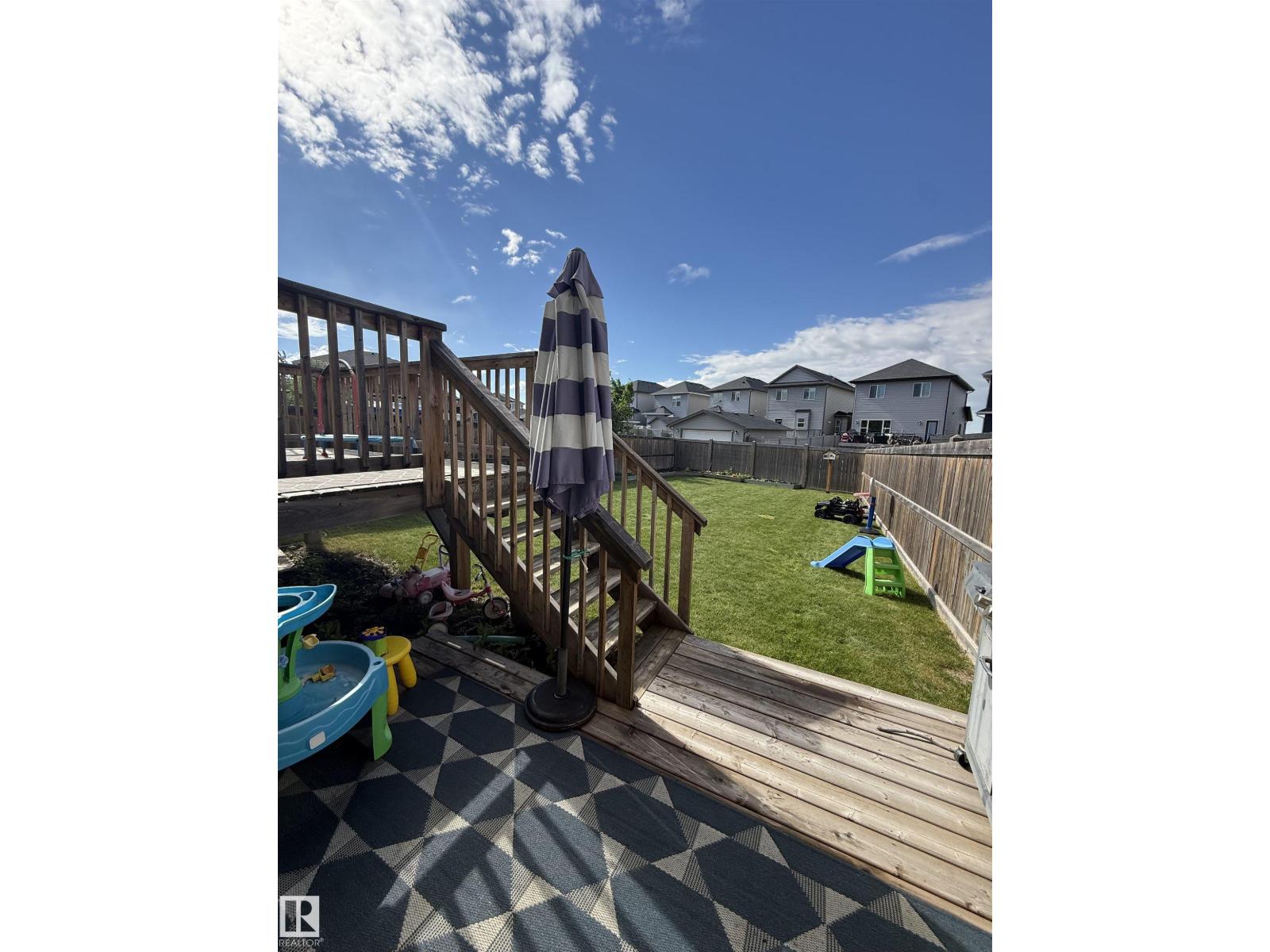 189 REED PL — photo 40