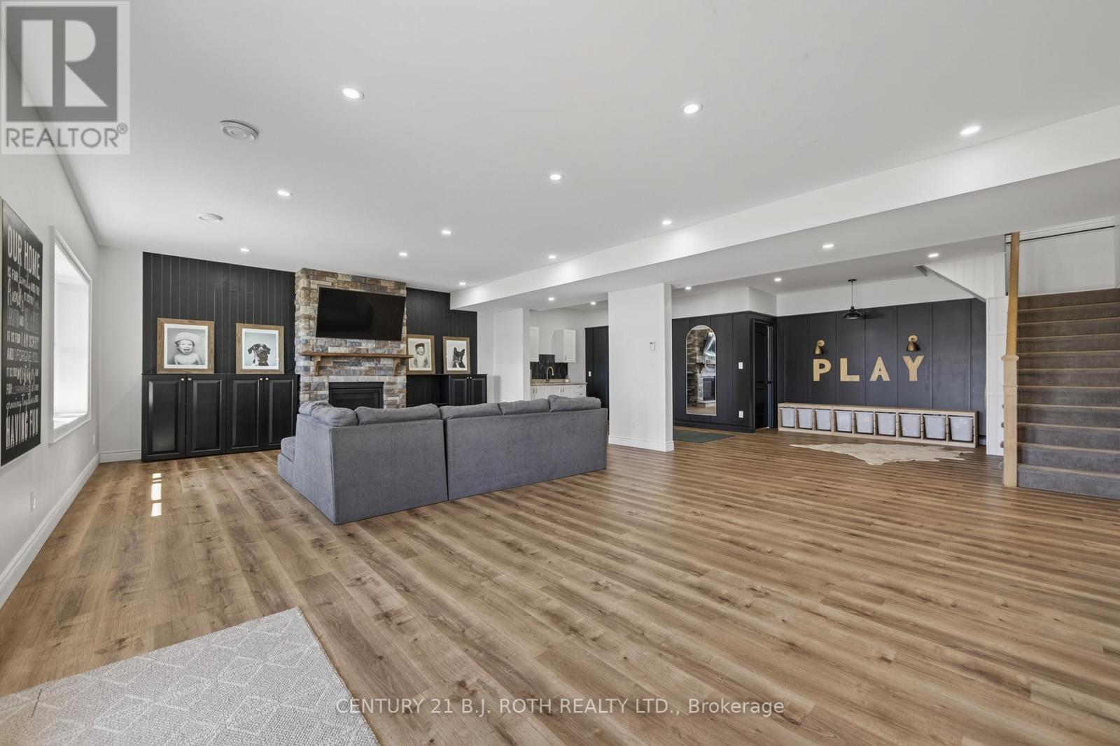 1931 WOODS BAY ROAD - 26