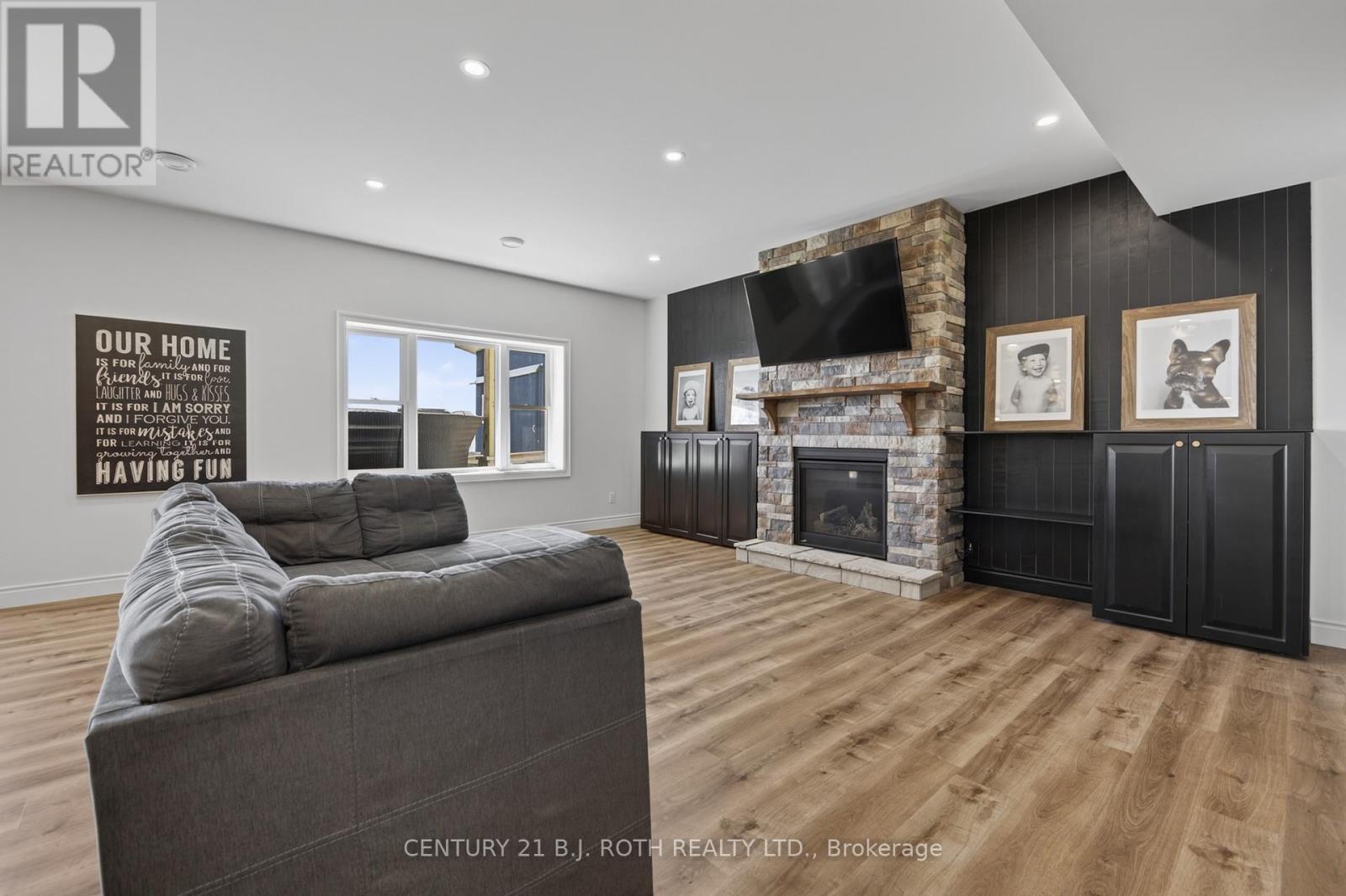 1931 WOODS BAY ROAD - 29