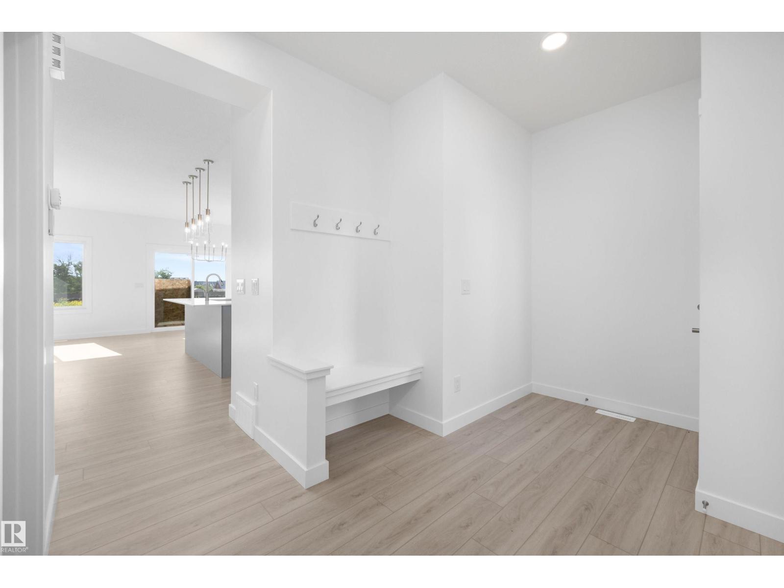 17924 63 ST NW - 4