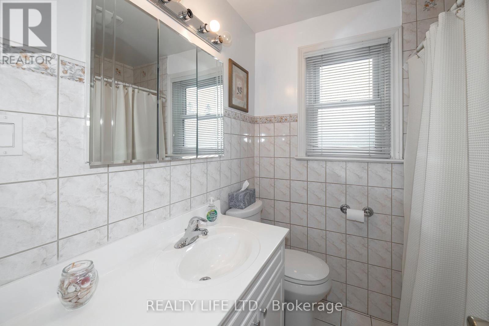 24 BATTERSEA CRESCENT - 12
