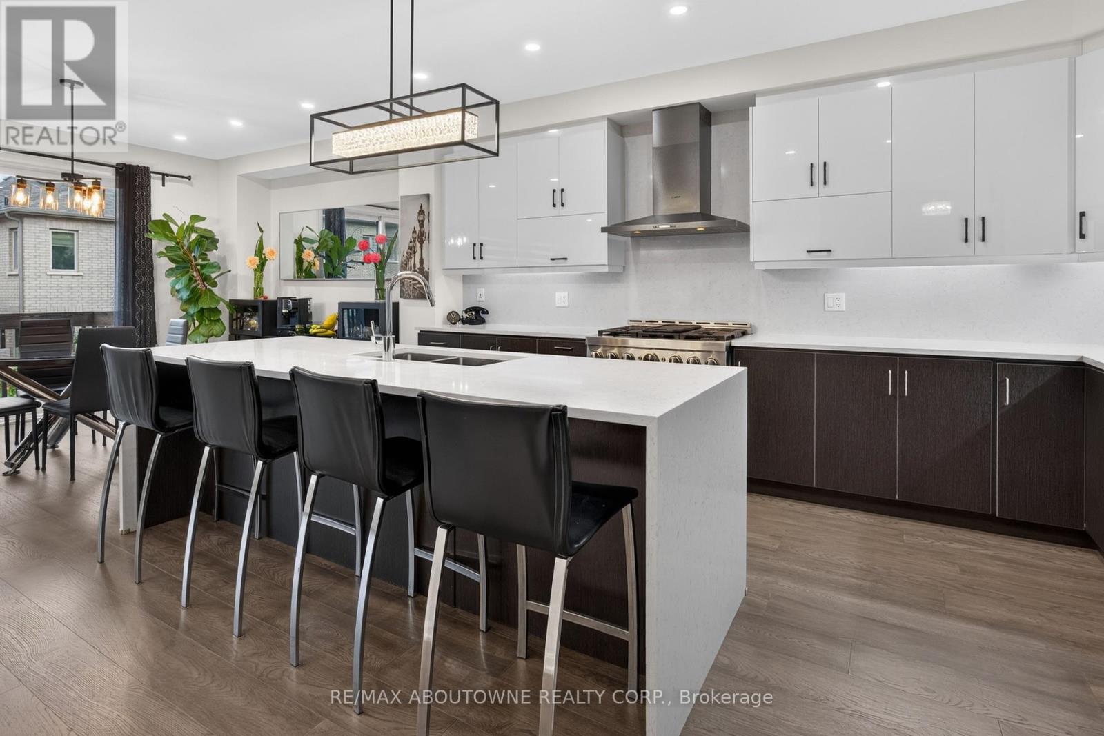 3364 VERNON POWELL DRIVE - 13
